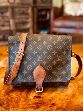 Louis Vuitton
Monogram Cartouchiere PM vintage bag purse, Crossbody
